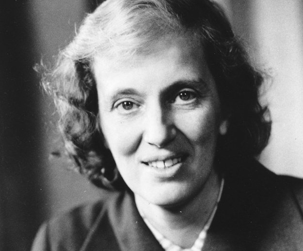 Dorothy Hodgkin used X-rays to crack the structures of penicillin, insulin, and vitamin B12. #science