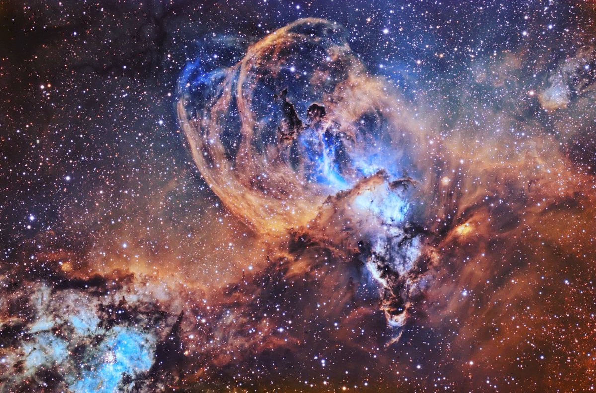 Bob_E_Lite's tweet photo. #NGC3576 | The #StatueOfLiberty #nebula, sits roughly on the border between #Carina and #Centaurus. https://t.co/MgtLxAWeIB