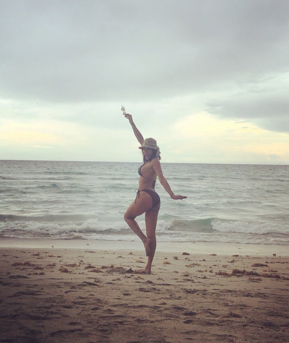 nathalia_casco's tweet photo. Disfrutando 😍❤️😜 https://t.co/tOH2lq5y5D