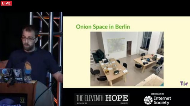 torproject's tweet photo. Tor's Dave Goulet (@ev0ke42 ) at #hopeconf talking about the new #Berlin onionspace https://t.co/iQcoVa70TK
