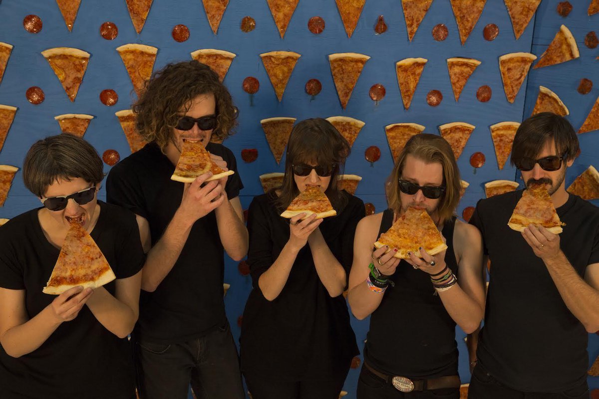 pizza underground (cheesedayz) Twitter