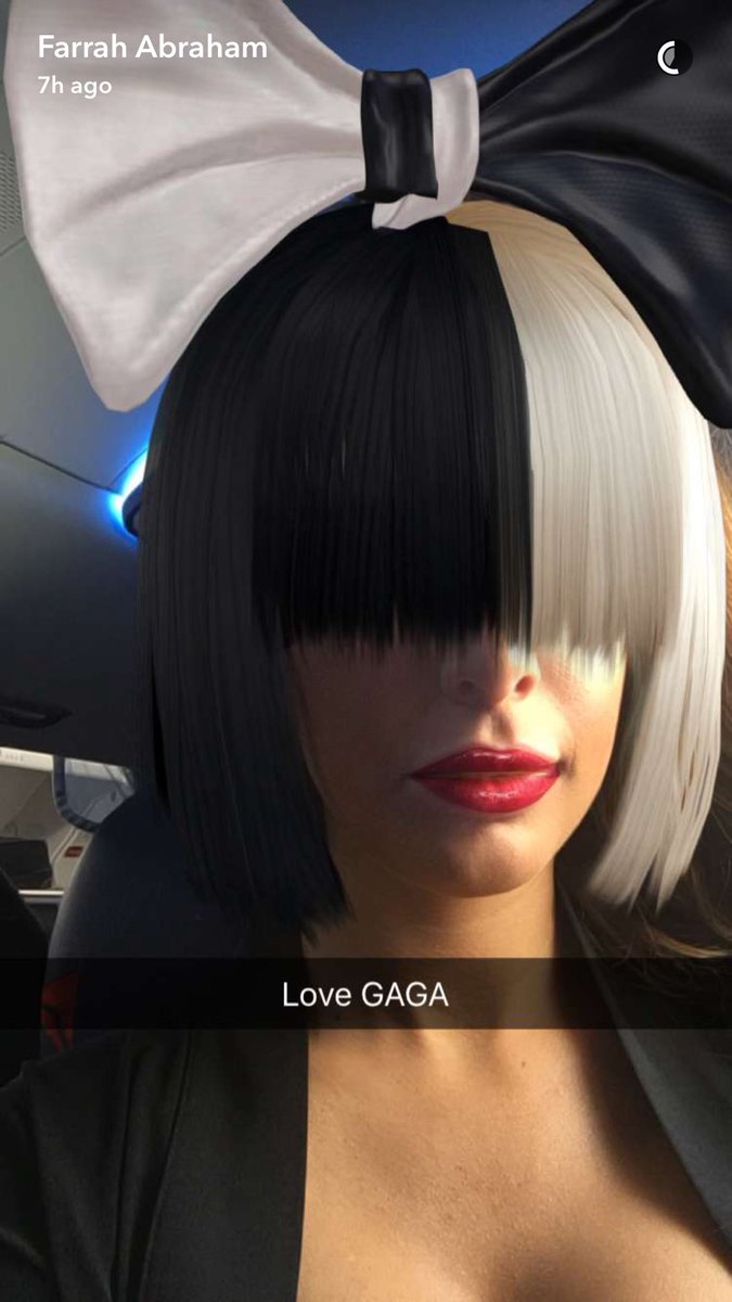 Stargurl66's tweet photo. Really!!? This is Sia lol.  #teenmom @F1abraham https://t.co/DgFhWwOyAY