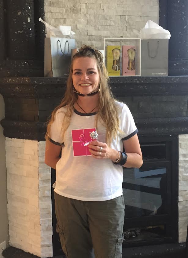 701onBrant's tweet photo. Congratulations to Julie; our #winner of our June #pedicure draw. Enjoy! @DTBurlingtonON @cob_life #701spa #nails https://t.co/uc1NKgtxX0