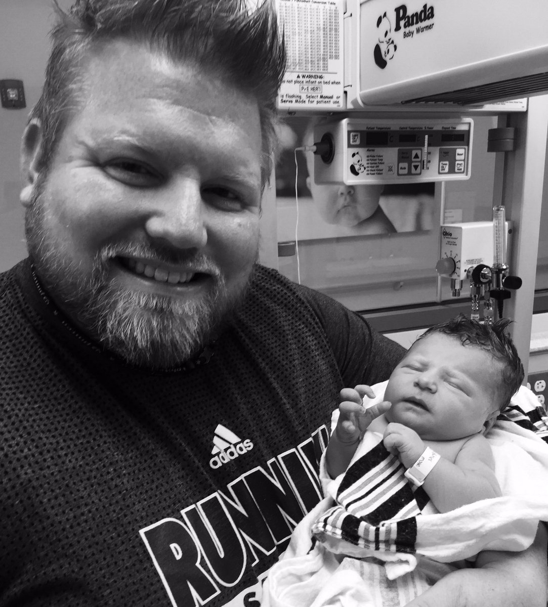 Rebels_Nation's tweet photo. #ProudDaddy https://t.co/ERkEH6JvCS