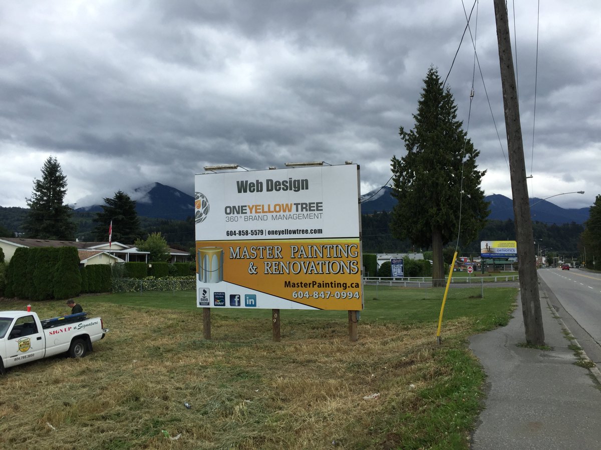OneYellowTree's tweet image. We have a new billboard! #RIP Jeff Jones Private Investigator sign that was up before. #marketingtips #marketing