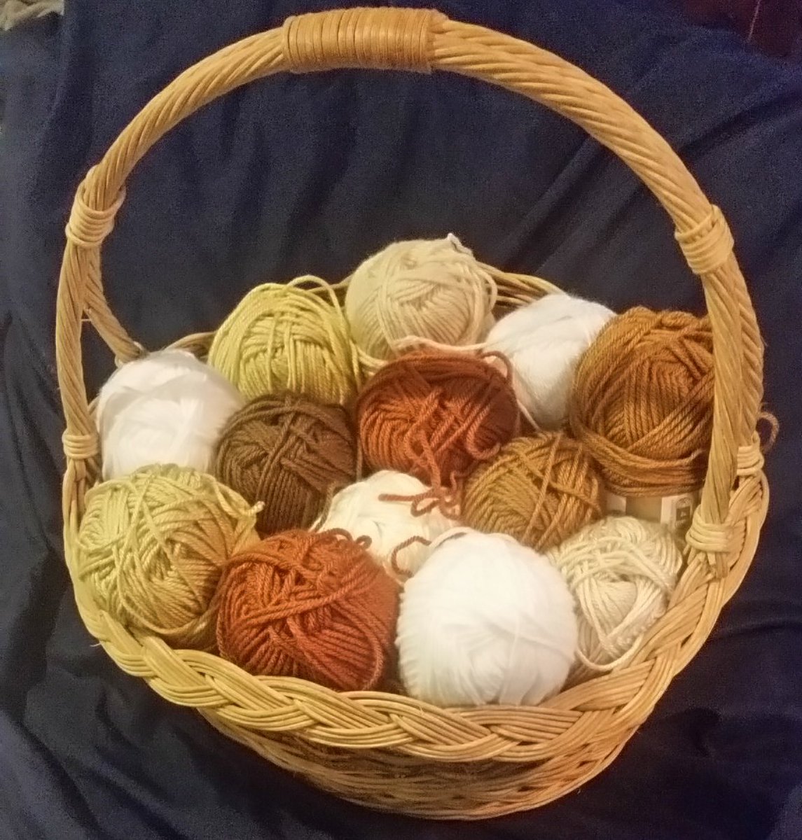 corner_wares's tweet photo. So many possibilities. #crochet #knit https://t.co/hVzJ6at8b9