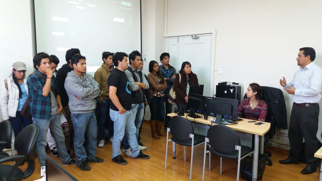 Arcotel_ec's tweet photo. Estudiantes de la @unach se encuentran en este momento en el #Ecucert conociendo nuestras instalaciones https://t.co/JfpaXqalcG