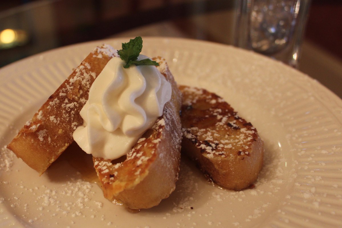 Mmmm.  Waking up to <a href="/InnofShenandoah/">Inn of Shenandoah</a>'s French Vanilla French Toast is the best #FridayFeeling.