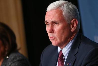 Fox News hack David Catanese bashes Mike Pence for eating at Chili's