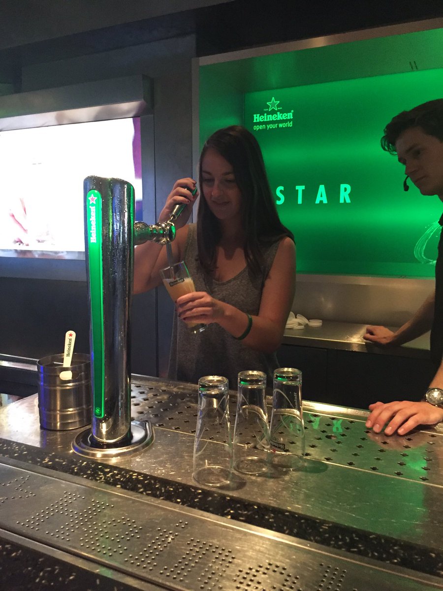 margie_reed's tweet photo. Bartender Marge at your service. #heinekenexperience https://t.co/WnRXdDCISO