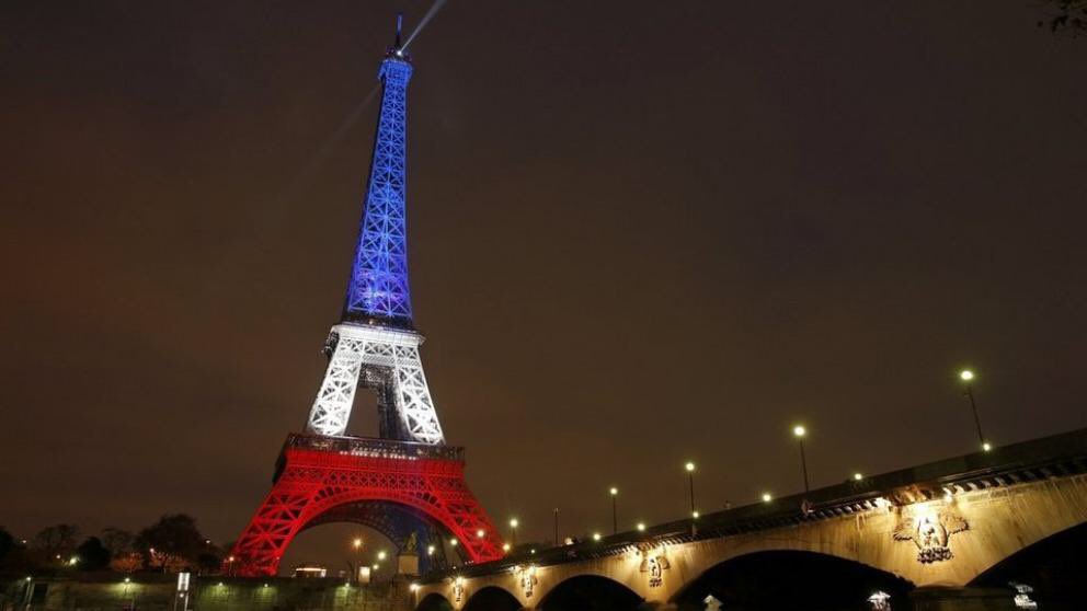Mis profundas condolencias, otro ataque de odio, resentimiento y traición Mis oraciones con ustedes #NiceFrance 🙏🏻🌹