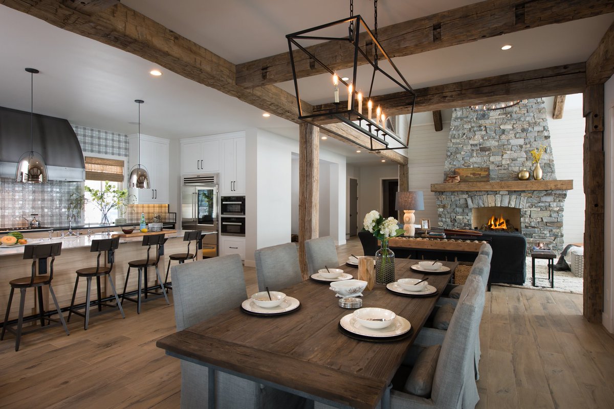 norsoninc's tweet photo. Coastal style meets rustic charm. Get #inspired: https://t.co/P78JjuBsW9 #LuxuryHomes https://t.co/NnJPPuFKpo