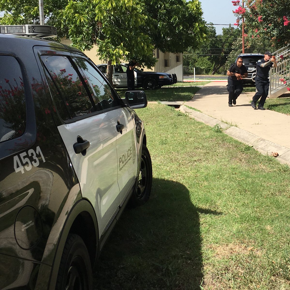 Austin_Police's tweet photo. APD officers conducting "Active Shooter" training. 
"Keeping you, your family and our community safe". PIO4 https://t.co/RLBHuh2krj