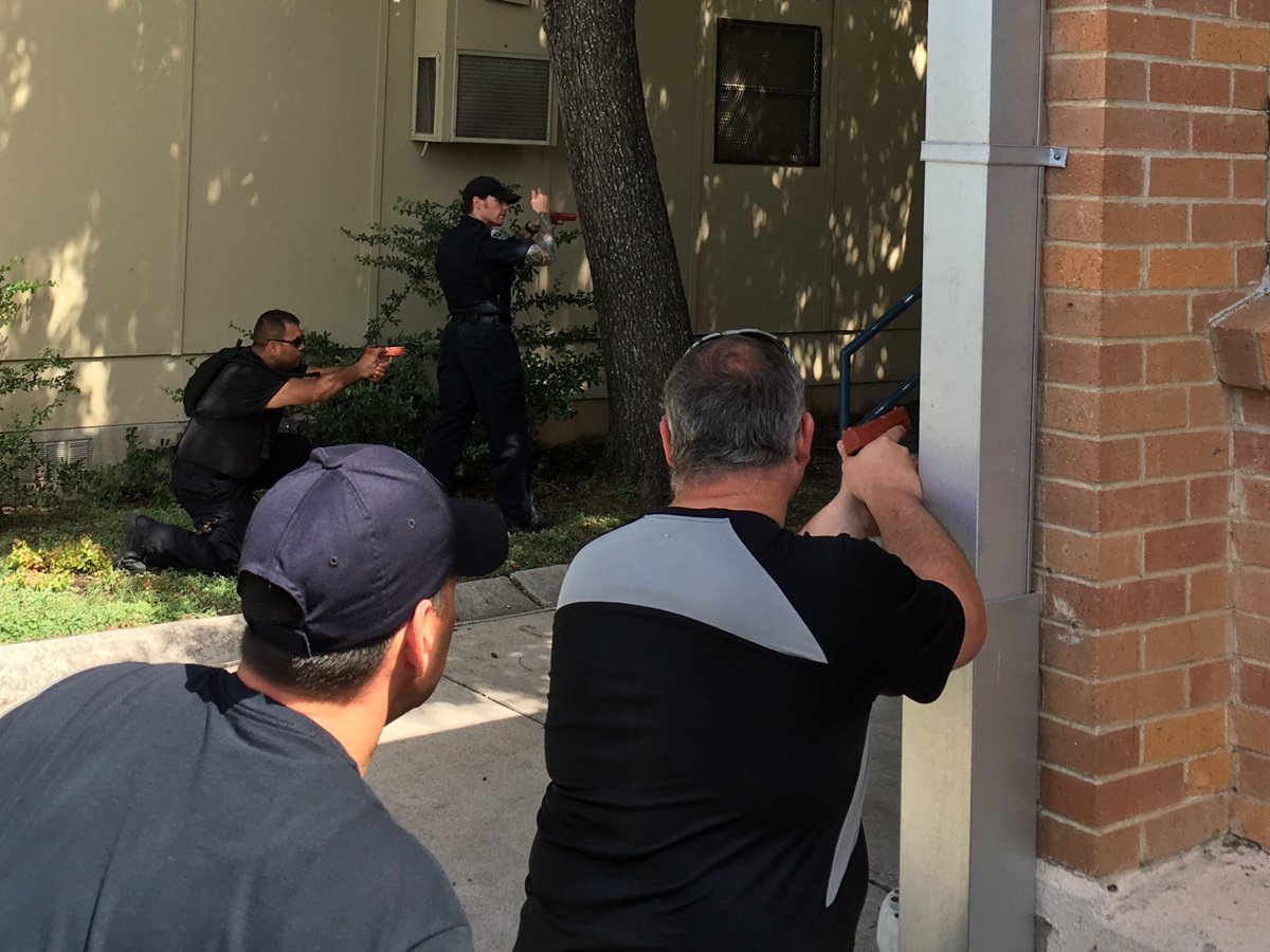 Austin_Police's tweet photo. APD officers conducting "Active Shooter" training. 
"Keeping you, your family and our community safe". PIO4 https://t.co/RLBHuh2krj