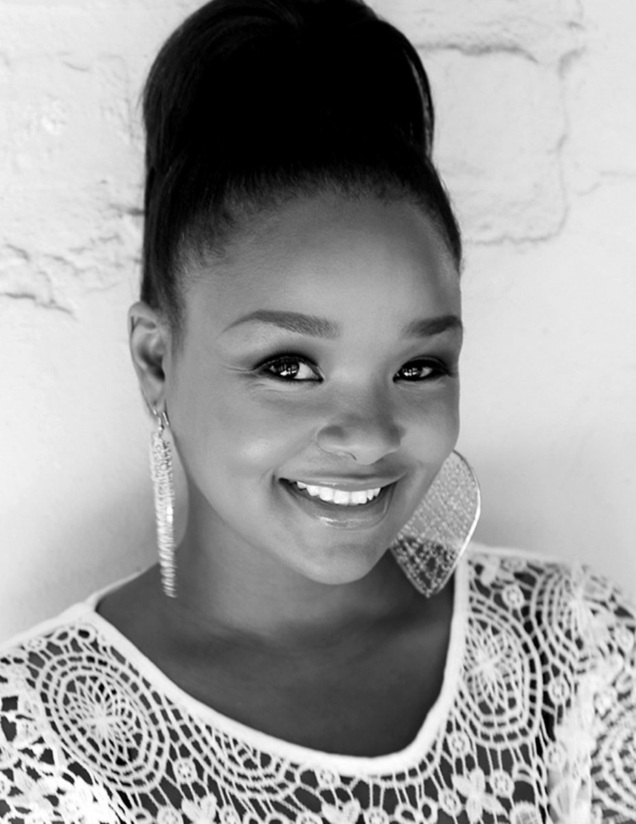 ImFamousinSA's tweet photo. @NonhleThema is one of 44 celebrities featured in @ImFamousinSA :) Out July. In support of @NOAH_ZA https://t.co/UMPlvgeuZS
