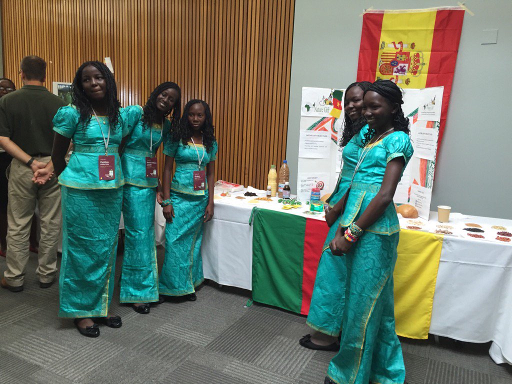 dorothydaf's tweet photo. la Team @AngelsTechTeam primée aux #TechnovationWP2016 "Honourable Mention" avec leur application #NatureGift https://t.co/KbqpK46q3u