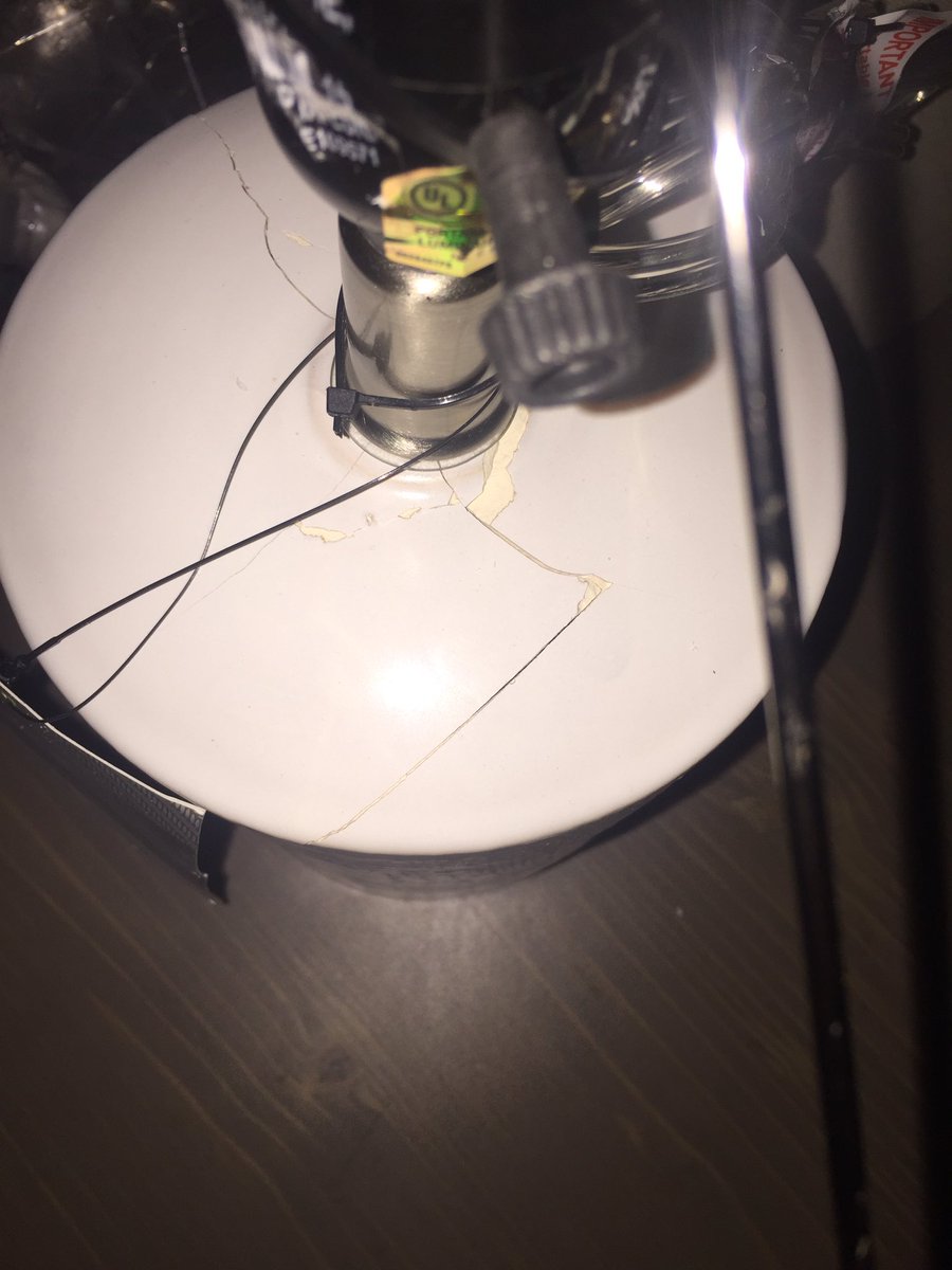 rayleonardi's tweet photo. 1st lamp came cracked &amp; 2nd didn't get sent the base. Thanks @Target @TargetStyle what the heck?! #Target https://t.co/r0cVlLtP3z