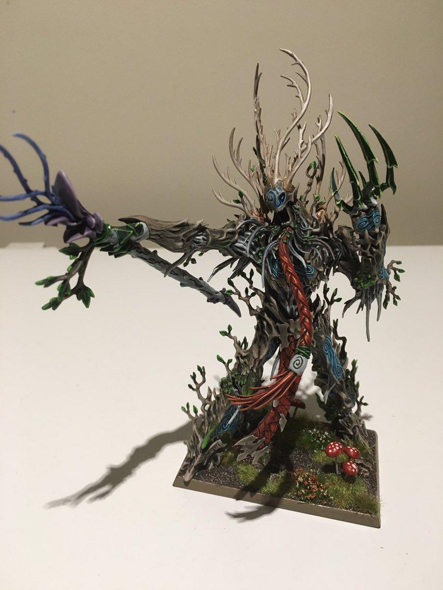 Ecumenical_mate's tweet photo. Just realized I never tweeted a finished shot of this bad boy. With all the new sylvaneth out, seems a good time. https://t.co/kDsvpZgEkc