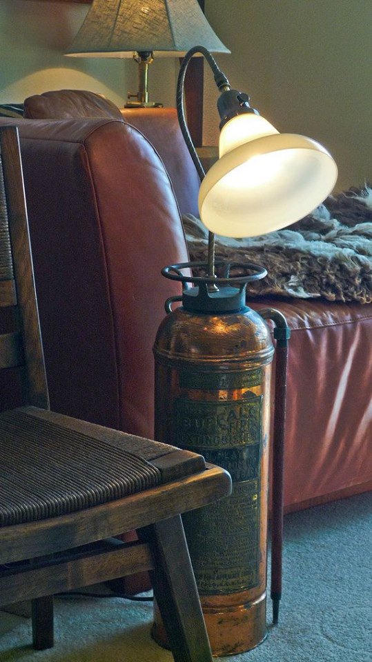 it_s_rayka's tweet photo. Thumbs up for this cool upcycle idea! #FireExtinguishers #recycle #upcycling #lamp https://t.co/SdRjmA95YZ