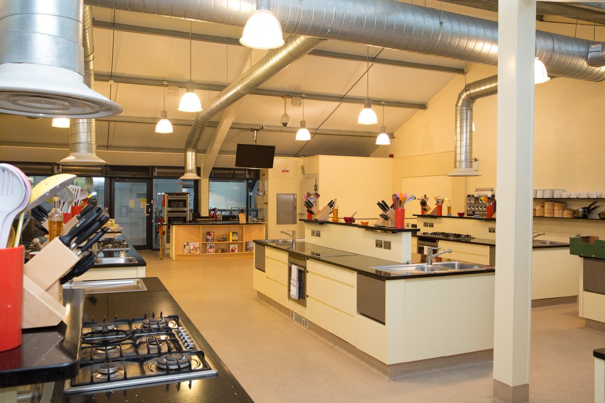 LucyCooks's tweet photo. Indulge in the pleasure of food with one of our practical cookery courses. https://t.co/QDp01h3S3B