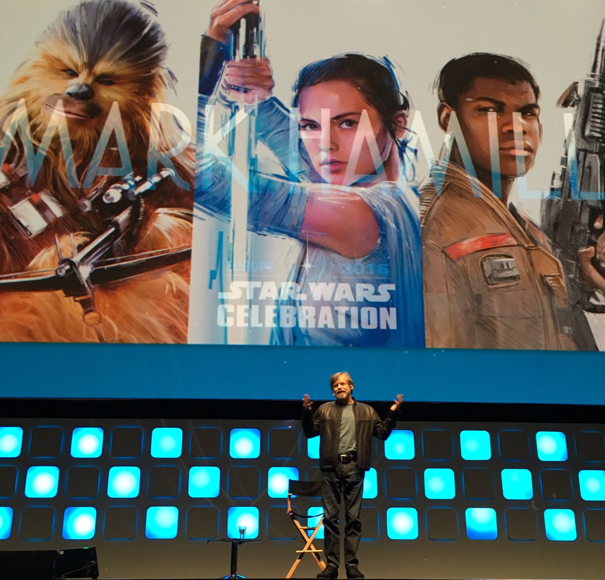 Gottstein's tweet photo. I agree with Mark. Star Wars toys should be played with! #SWCE #SWCEMark #SWCEPics https://t.co/6cd1ExmlIK