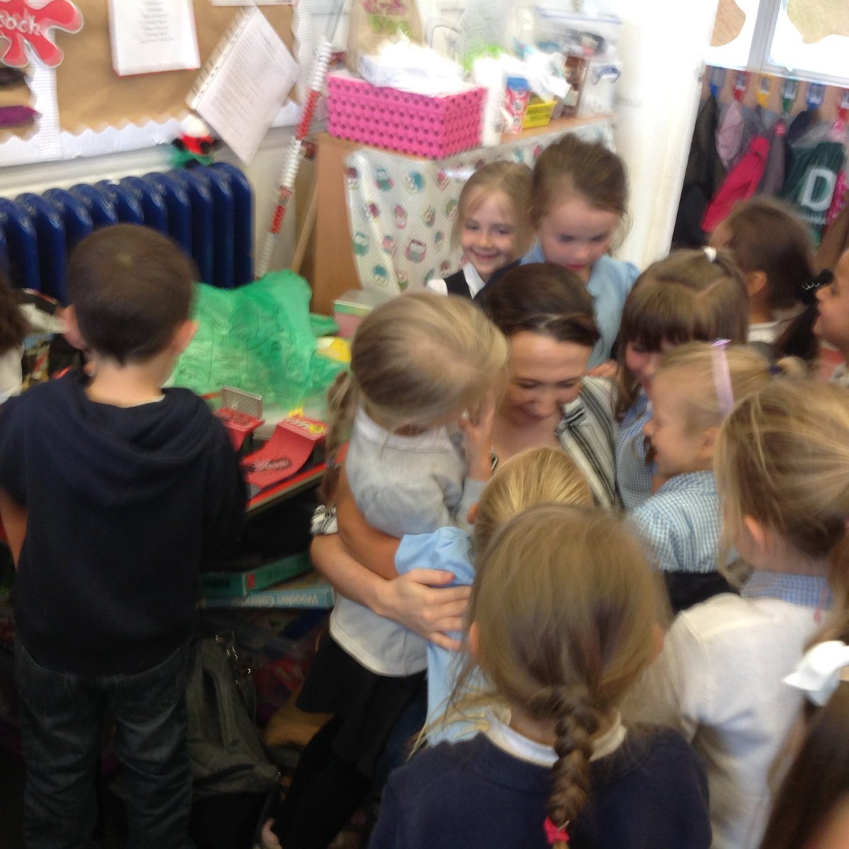 BadenPowellPSR's tweet photo. Thank you Miss Hoare for bringing baby Ella in to see us. https://t.co/1jT64MK7as