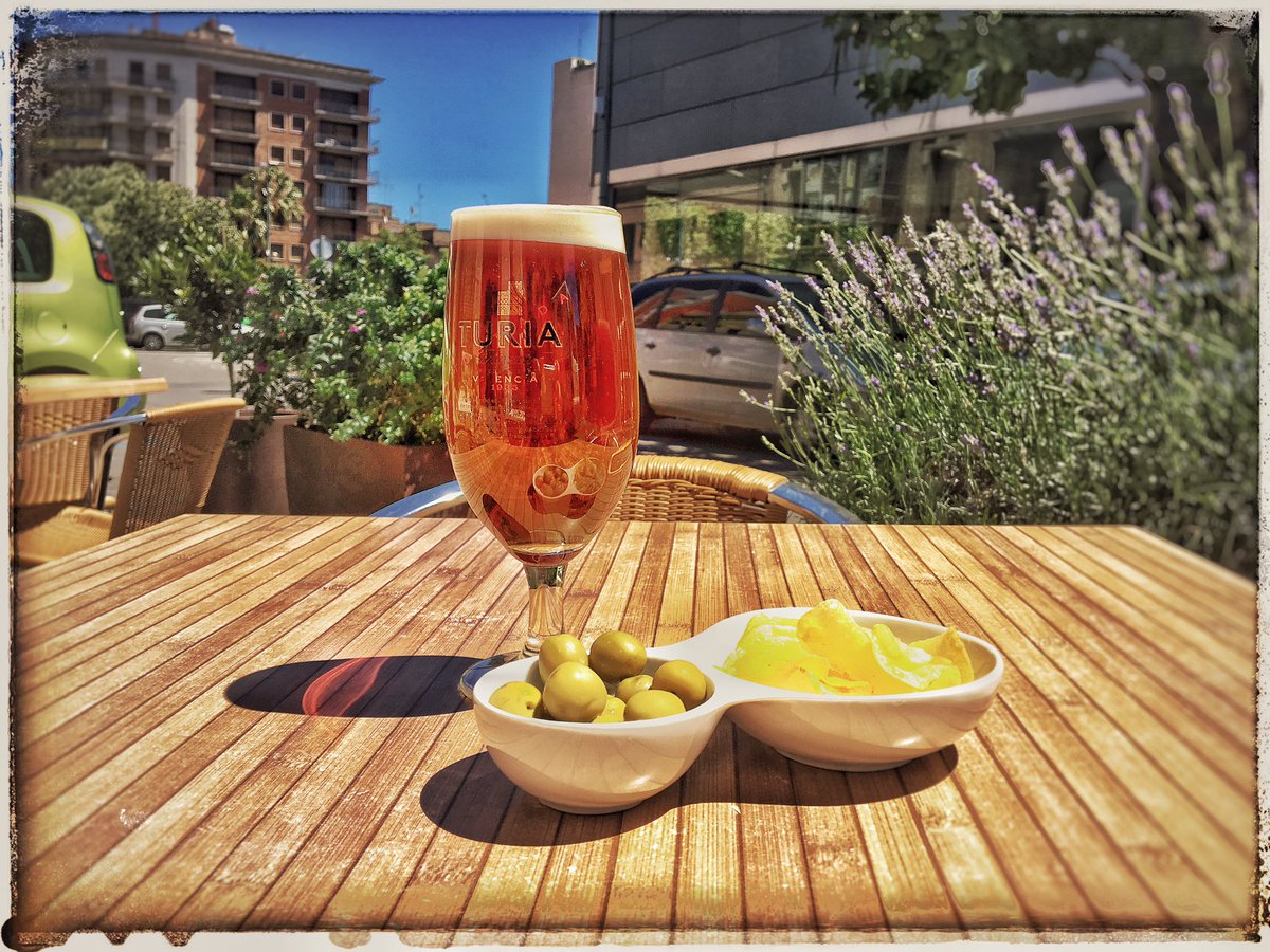 Us esperem a la nostre terreseta! #estiu #turia #estrella #maverick #figueres #terrassa #mediterraniament