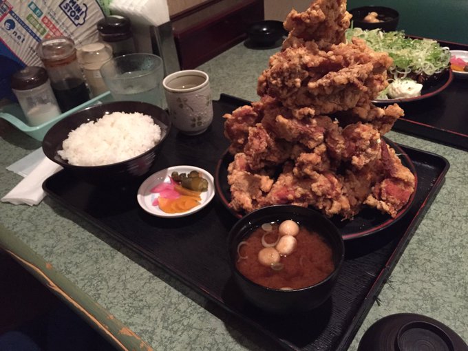 超デカ盛り定食の名店 寅安で唐揚げ定食 ロースかつ定食 天白区 植田 おいでよ名古屋の食べ歩きログ