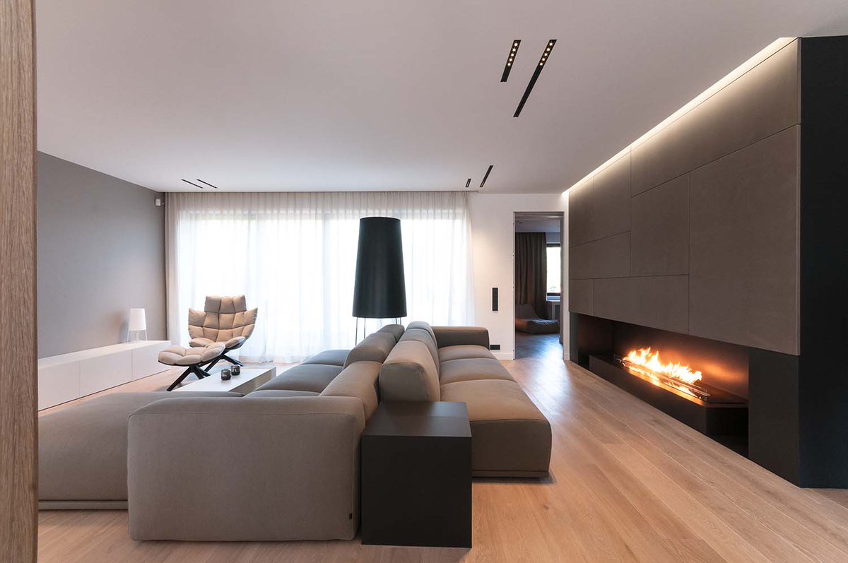 Kreon_lighting's tweet photo. Contemporary residential project in Łódź, Poland by KUOO architects. #LED #architecture #toolsoflight https://t.co/PgRNPPX98f