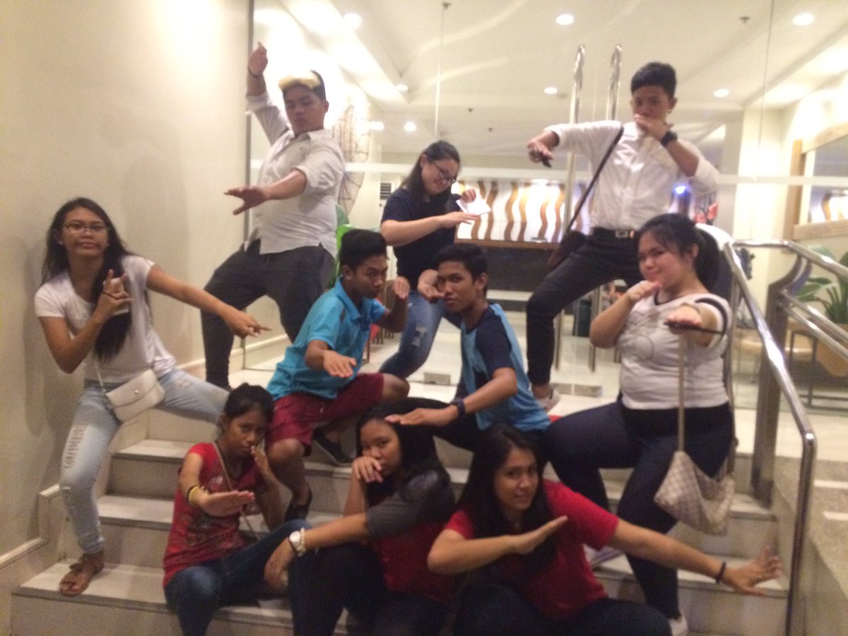pparticiaa's tweet photo. #TEAMAURA #BEZTIES #COLORCODING π€ππ https://t.co/WK26dFD3Ky
