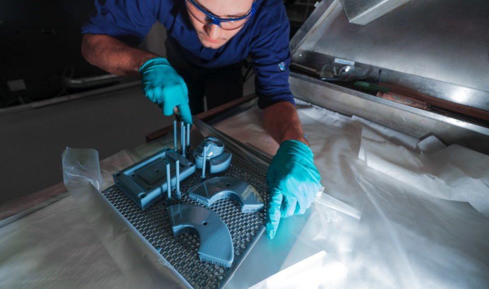 3dPrintedJobs's tweet photo. Rolls-Royce Phantom Has More Than 10,000 #3DPrinted Parts! https://t.co/KsqB2OoOEp  - #Rolls-Royce #3dprinting https://t.co/c0OUgRPmle