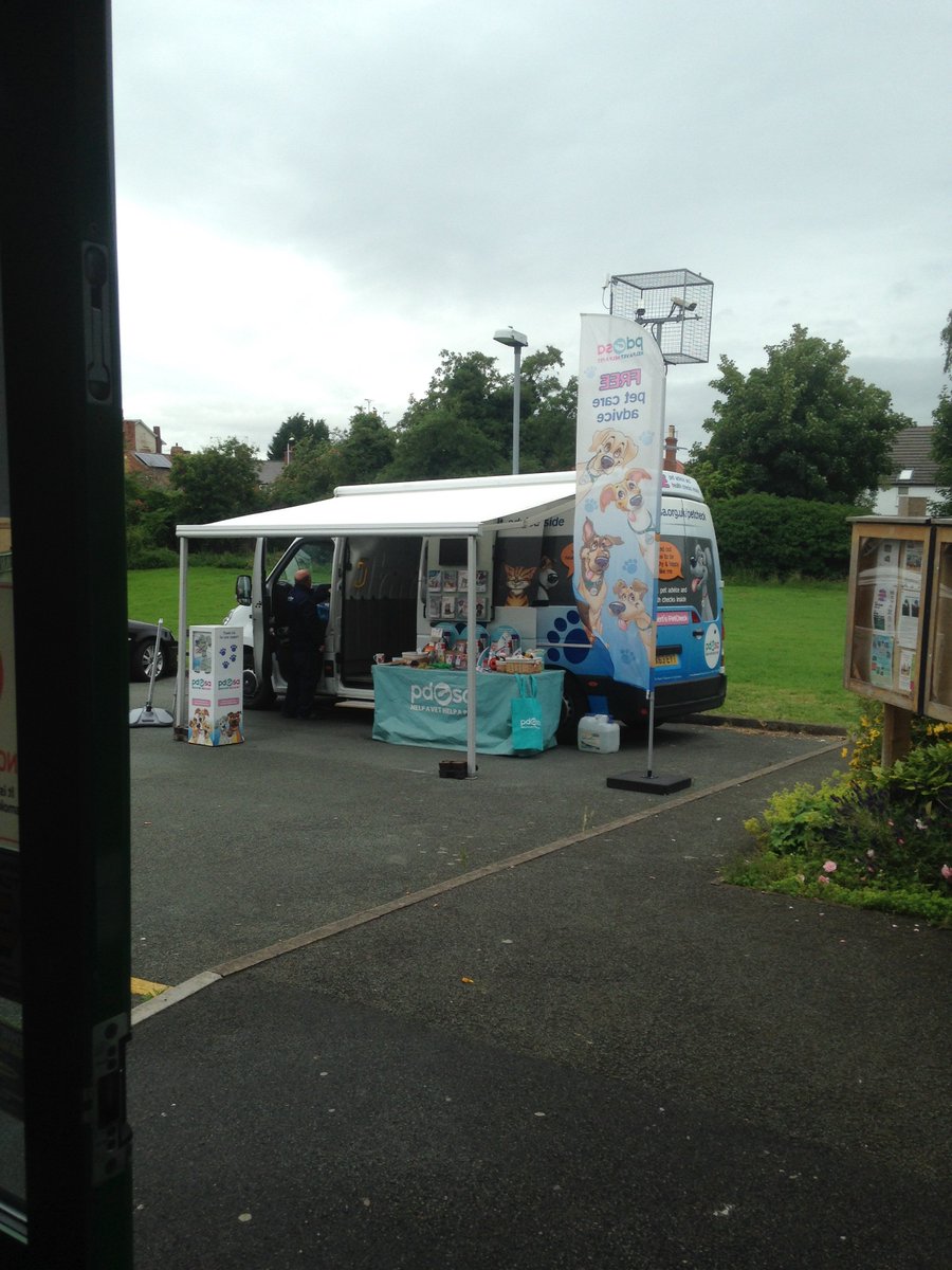 Still time to bring your dogs down to the Watling for a free check up! All welcome here until 5pm