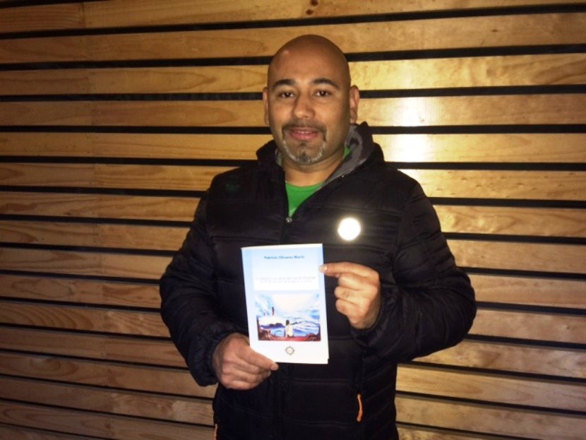 radionuevomundodeovalle.cl/index.php/scie… Escritor ovallino, Patricio olivares Marín, lanzará su libro “Cuando la vida se hace poesía”