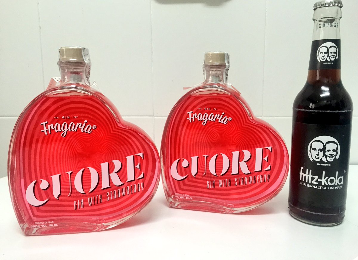 ATrancho's tweet photo. En 2 días me ha llegado el pedido, y encima me regalan una Fritz Kola, que profesionales @SibbarisPrivee #CuoreGin https://t.co/Hb4BMjDW8A