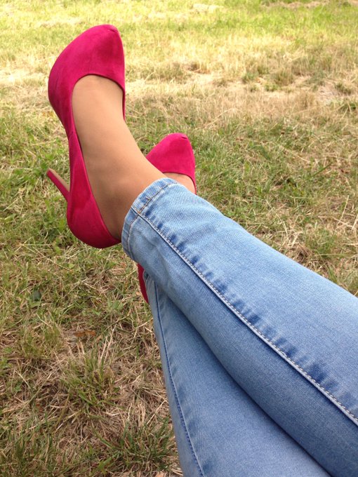 Choosing #high #heels for tonight&rsquo;s #dance #course was not easy :-) #RiverPark #Bratislava Pink forever<a href="/tag/high"class="tags">#high</a><a href="/tag/heels"class="tags">#heels</a><a href="/tag/dance"class="tags">#dance</a><a href="/tag/course"class="tags">#course</a><a href="/tag/bratislava"class="tags"><span>#bratislava</span></a><a href="/tag/riverpark"class="tags"><span>#riverpark</span></a>