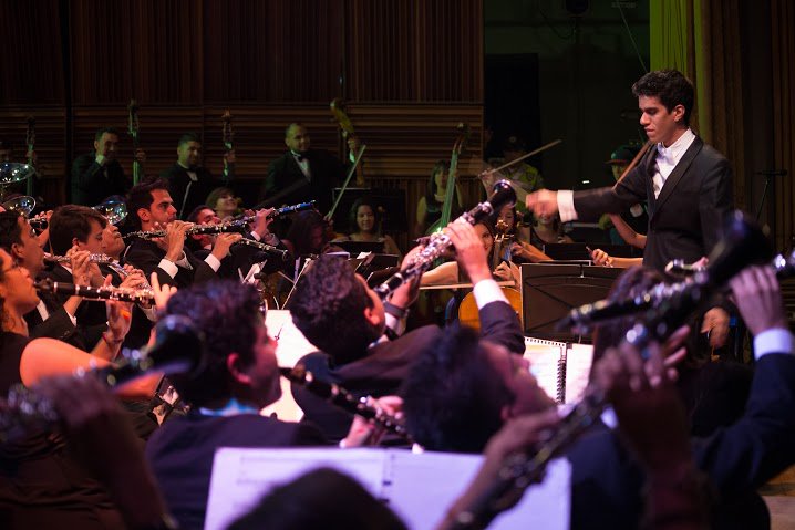 17|7 El Señor de los Anillos revive con la Banda Sinfónica Juvenil Simón Bolívar | #Cnaspm | 4 pm <a href="/ConservatorioSB/">Conservatorio de Música Simón Bolívar</a>