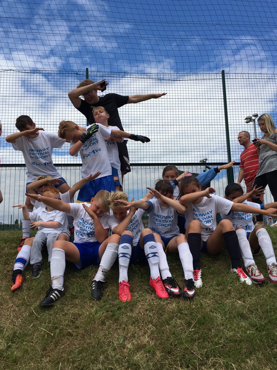 <a href="/FeatherbyJ/">Featherby Juniors</a> No stopping this lot! World cup Winners.. 🏆.. #davesbarmyarmy #dab