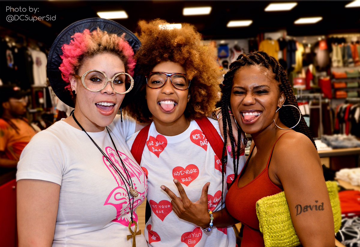 DCSuperSid's tweet photo. @PinkyKillaCorn and @ReesaRenee yesterday at @DTLR for the @ScHoolBoyQ event @IsthatSamBone #HLK #SamBoneGroup #DTLR https://t.co/JrqxcVpIya