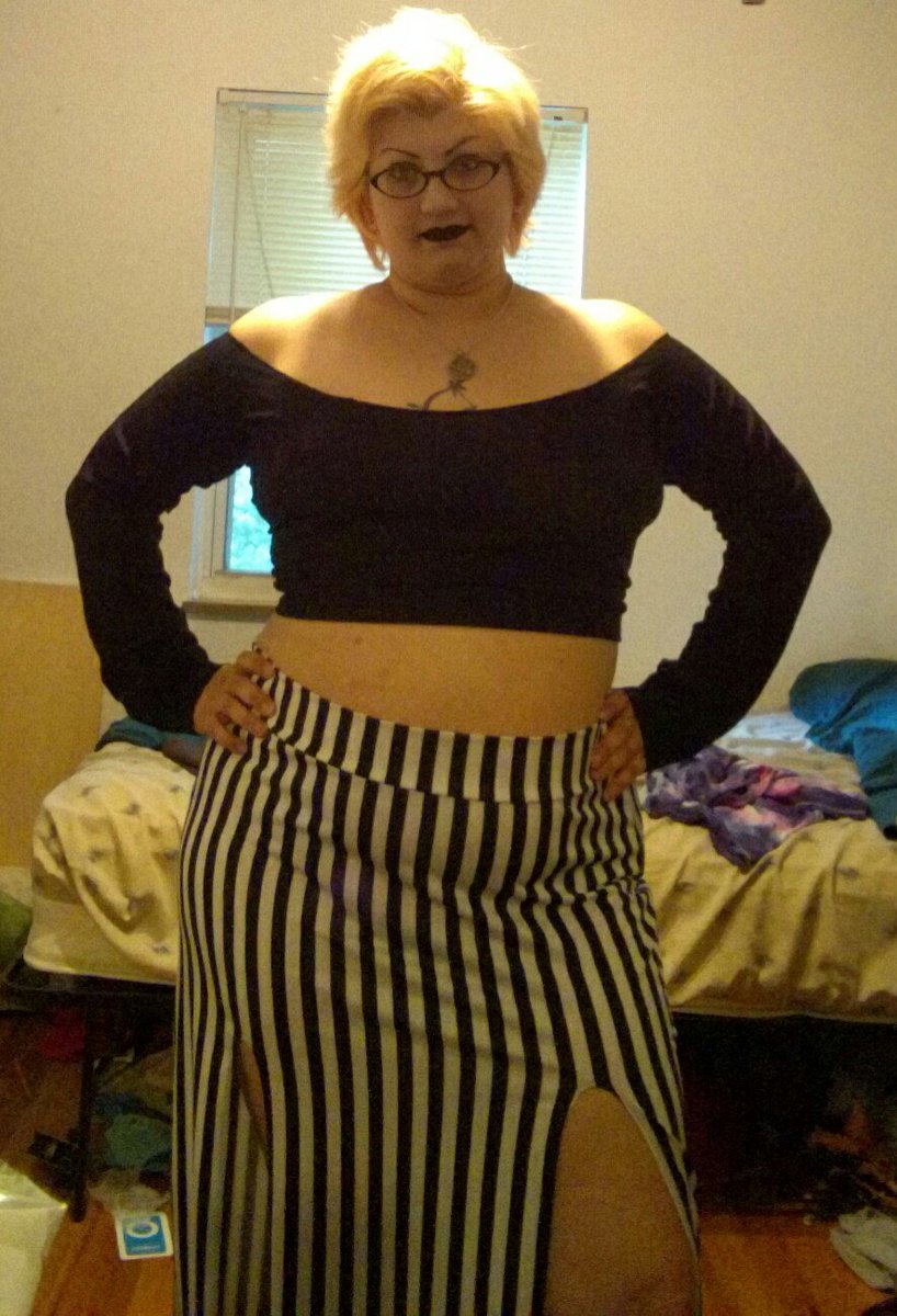 gildedgeekeress's tweet image. Feeling cute! #fatbat #fatandfabulous #beetlejuice #gothgoth