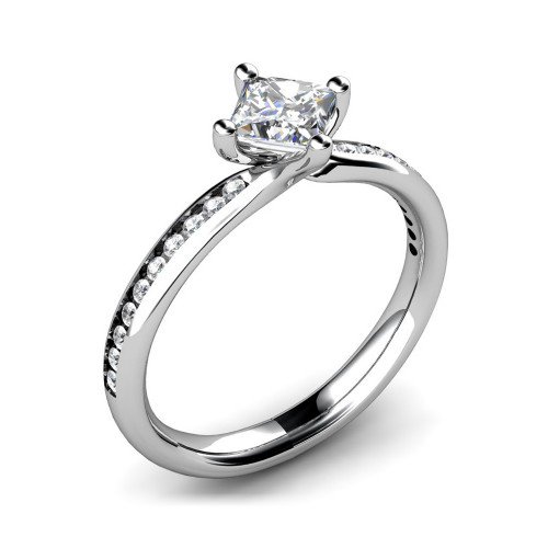 WongsJewellers's tweet photo. The weekend's nearly here...

#liverpool #jewellery #fridayfeeling #diamond https://t.co/A8YOs6StsU