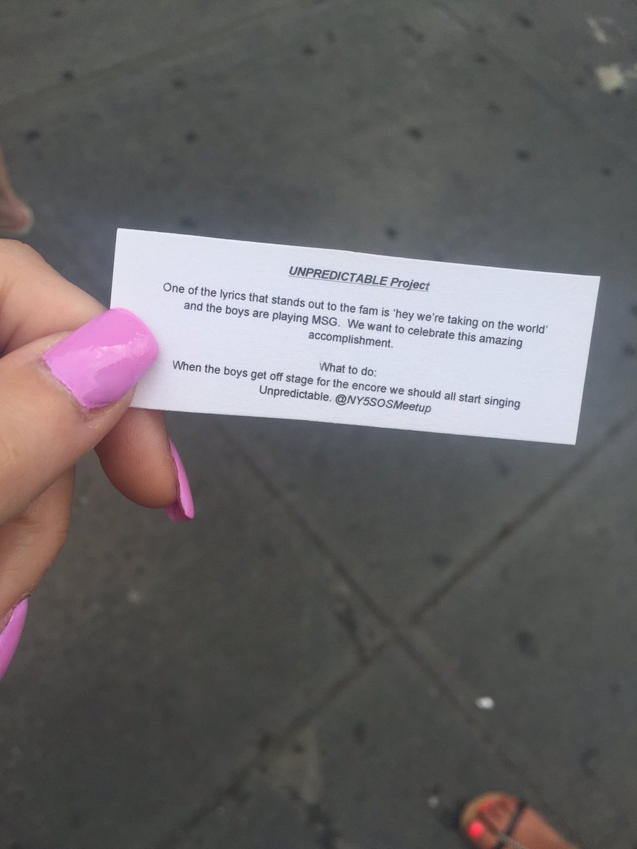5SOSWorldwiide's tweet photo. Fan project for tonight! #SLFLMSG https://t.co/dZqRTQpP2N