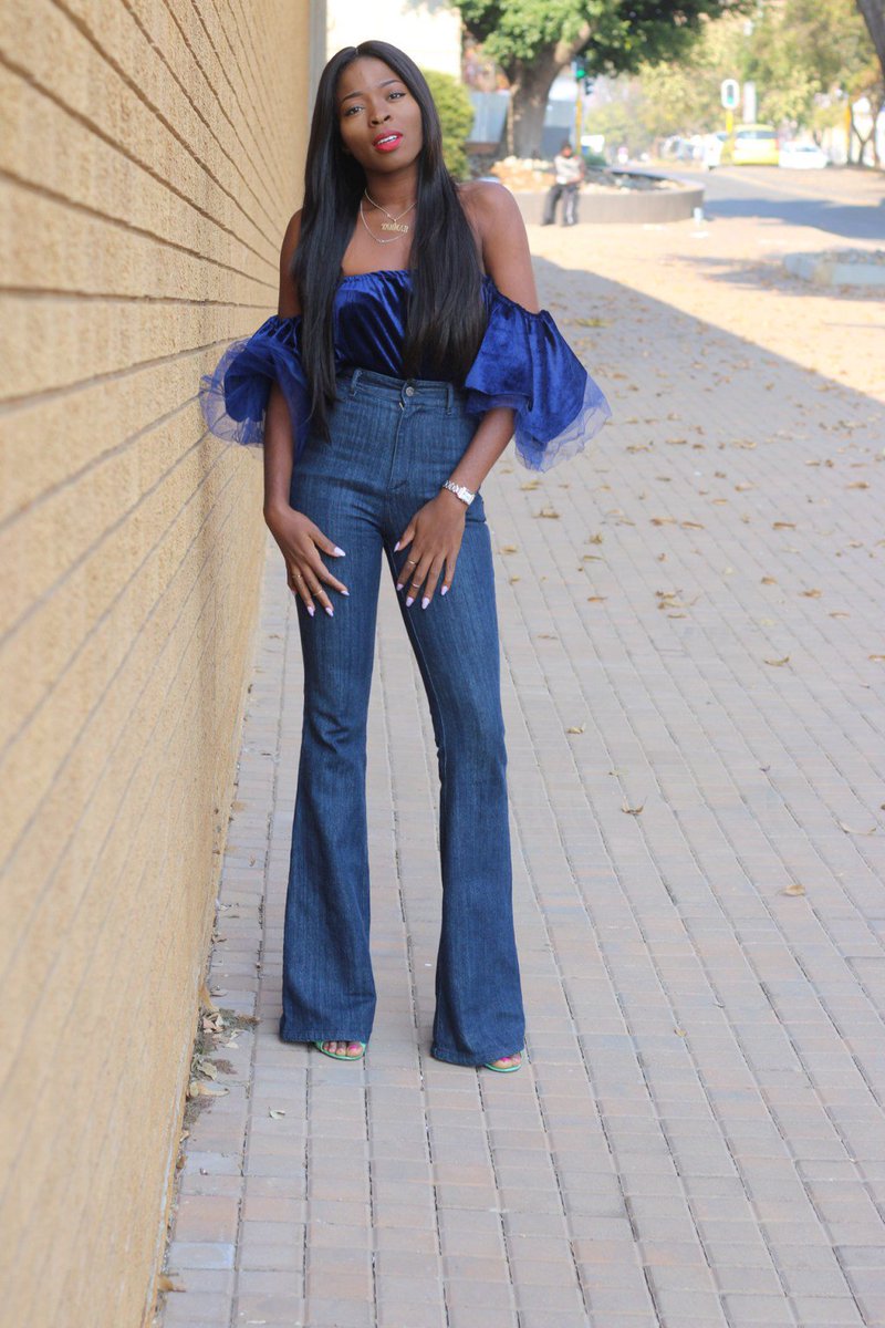 RetroReligion's tweet image. Velvet fiolakemi.wordpress.com/2016/07/15/vel…