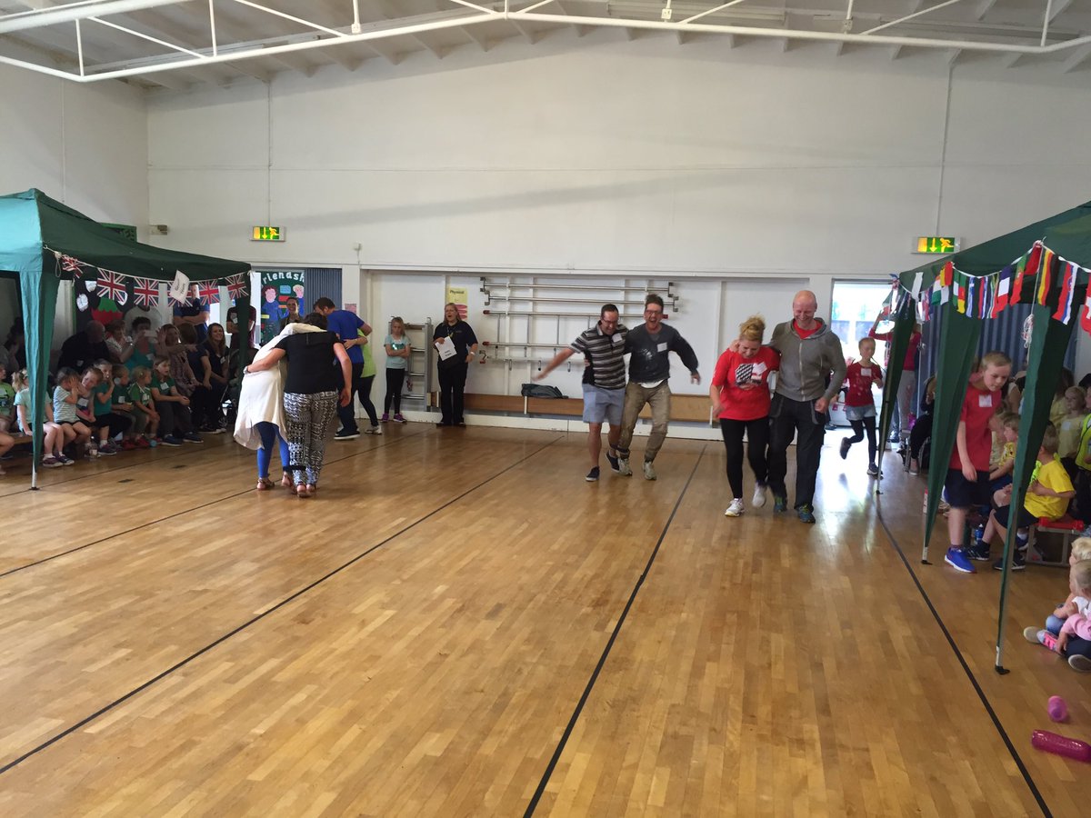 StAndrewsCoE's tweet photo. Thanks to rec families for joining in with reception sports day. Hilarious family fun. Well done everyone xx https://t.co/dxEekeZXi0
