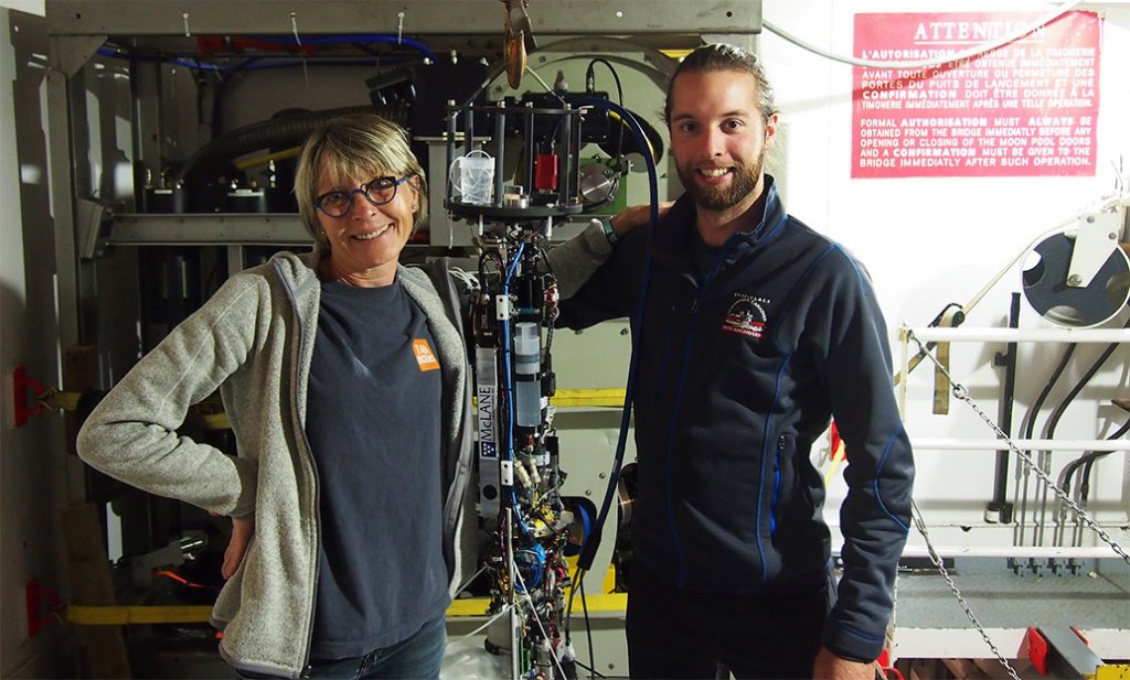 GreenEdgePrj's tweet photo. This instrument, the Imaging #FlowCytobot (IFCB), is a submersible imaging flow cytometer taking pictures of ... https://t.co/tuWGCRnYJd