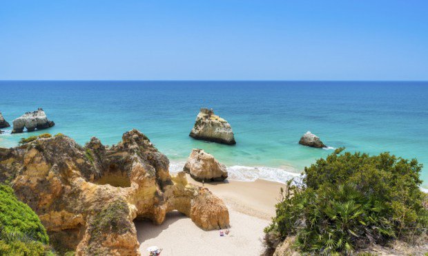 visitportugal's tweet photo. 5 Reasons to fall in love with #Portugal - a winning country https://t.co/lhqDvXq9e0 via @thecourieruk #travel https://t.co/mkm9aAtYDU