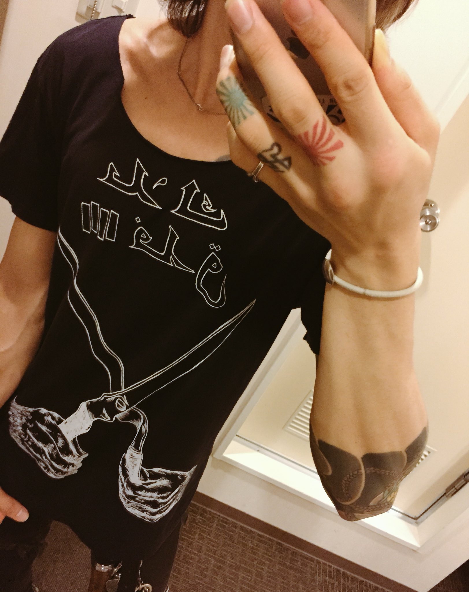 はい。 ゲーム・おもちゃ・グッズ SUPERBEAVER 渋谷龍太 Tシャツ