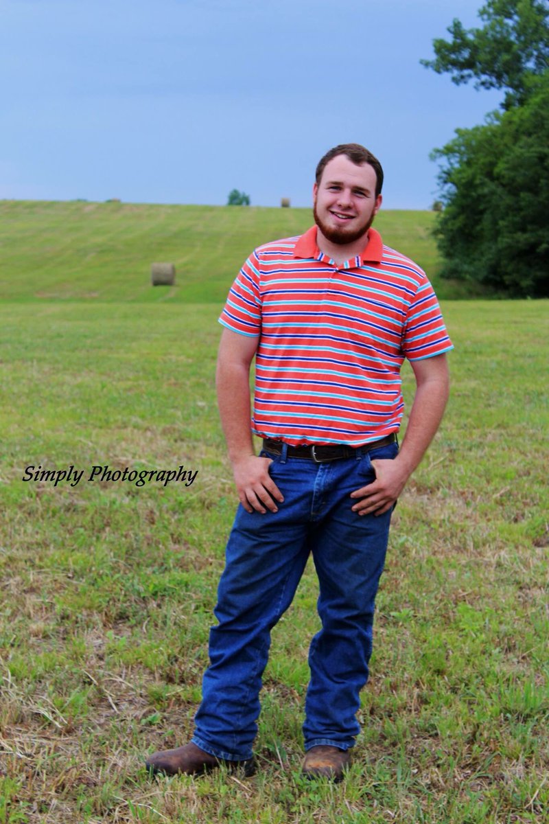 For someone who doesn't like pictures he sure does take a good one!😋 #photography #outdoors #senior