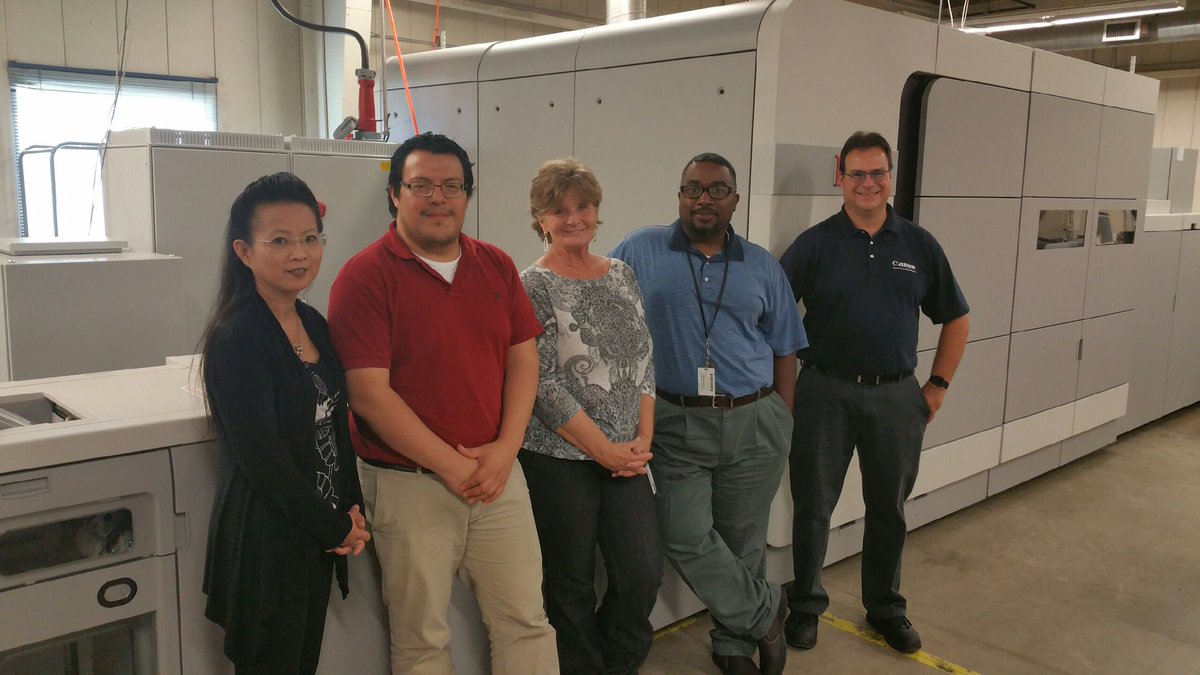 Lin Tan, Bartolo Lopez, Gayle Allston & Cale Carter graduated from Advanced Color for our Océ VPi300! #futureofprint