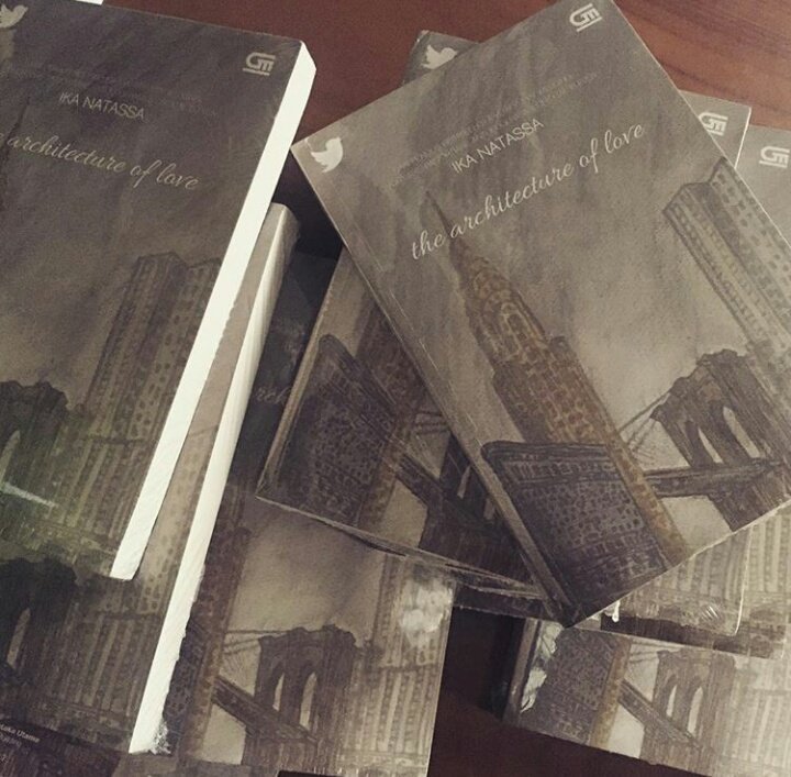 The Architecture Of Love #NewBook by Ika Natassa kini sudah tersedia di Gramedia Balikpapan. Ayoo buruan beli 😁