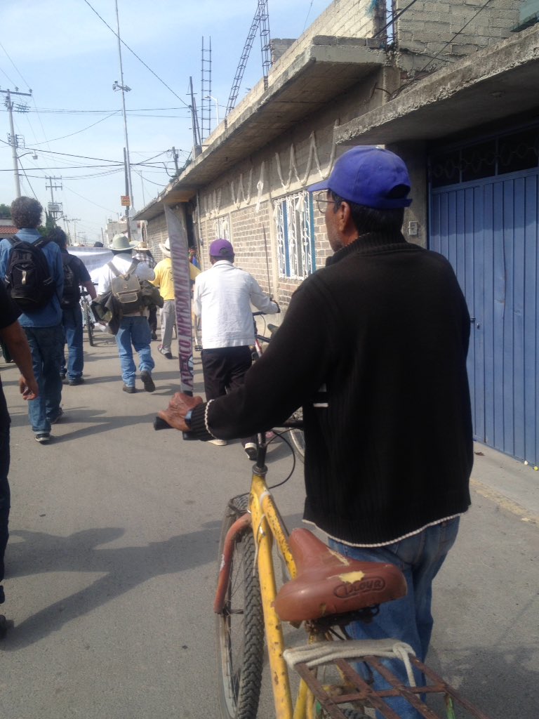 masde131's tweet photo. ¡La dignidad es primero q su cochino dinero!
Ejidatarixs de Tocuila y Atenco se movilizan x inspección del proyecto https://t.co/utLVqLC71C